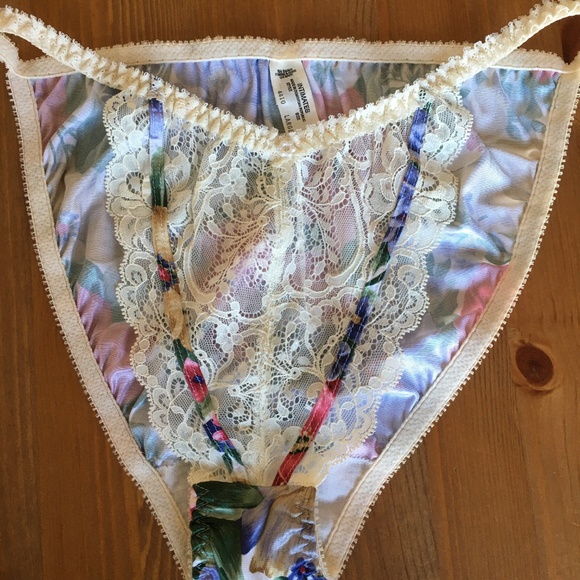 Vintage Christian Dior Lingerie Set (Circa 1980s) - Picture 9 of 13